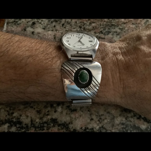 Pulsar Date Quartz Watch with Navajo SS Tip Band - Picture 2 of 6